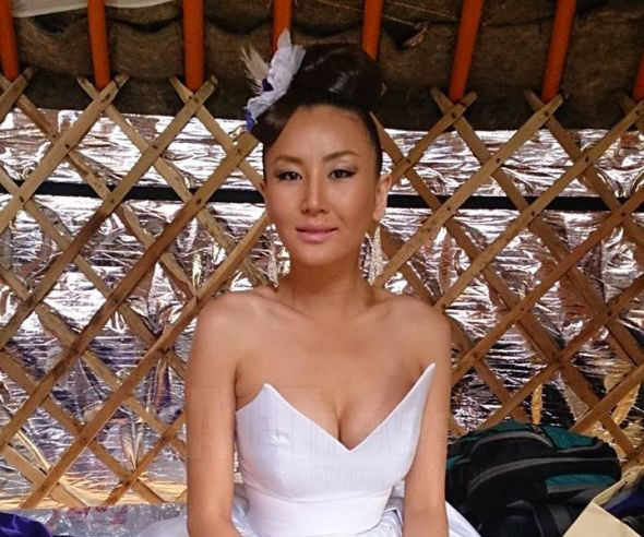 100% Single Lady буюу жүжигчин А.Туяа